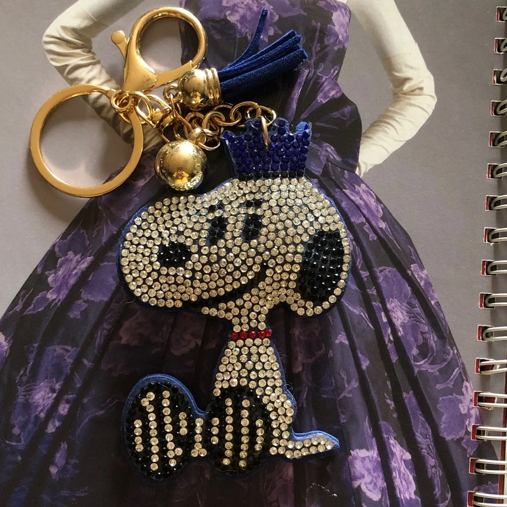 NWOT Rhinestone Snoopy Keychain/Clip Charm - Picture 4 of 9